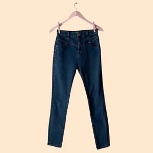 Urban Outfitters BDG High Rise Jeans Size 28